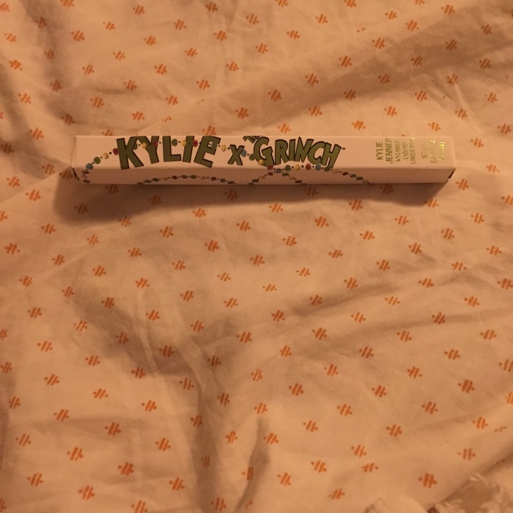 Kylie Cosmetics Olive Kyliner NIB